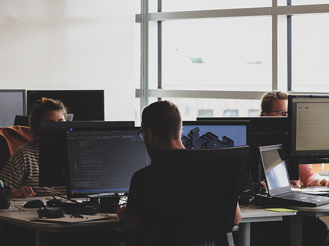 64fdf4fbdf1b0d4ec957c8db London Website Convert WordPress Developer Development